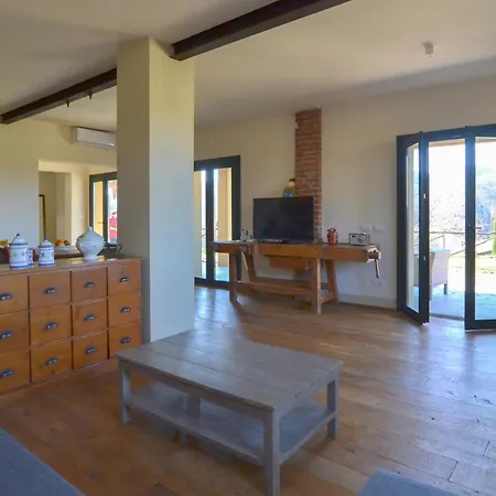 3 Bedroom Cozy In
