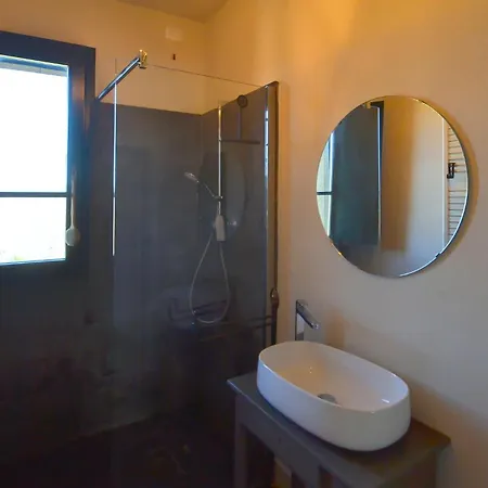 3 Bedroom Cozy In Prázdninový dům *